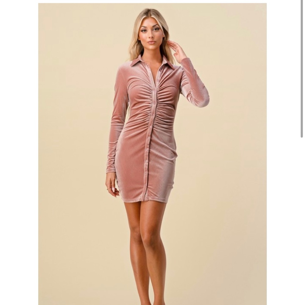 NWT $98 Velvet Collared Button Down Bodycon Ruched Mini Dress